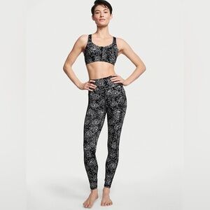 NWT-VICTORIA'S SECRET Essential High-Rise Pckt Leggings- Black & white floral XS
